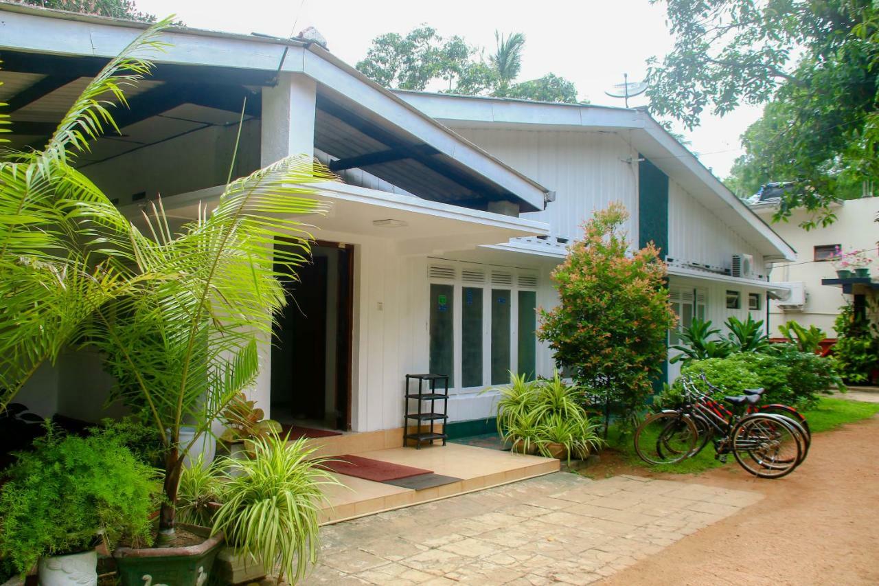 Molino Tourist Rest Anuradhapura Hotel ภายนอก รูปภาพ